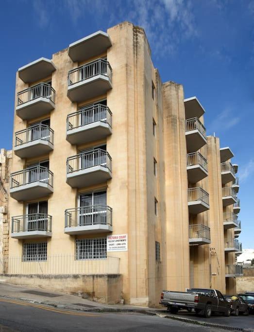 1 Bedrm Apt Seaview Balluta Bay سانت جوليان المظهر الخارجي الصورة